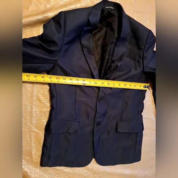 BOYS Sport Coat with Notched Lapels and Classic Fit - Picture 6 of 7